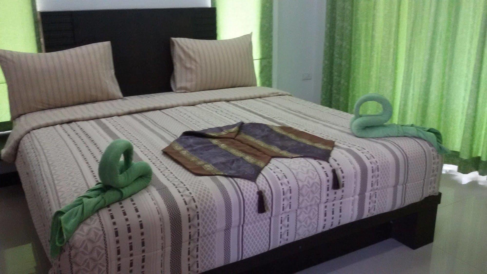 Oscar Apartment Ko Lanta Exteriör bild